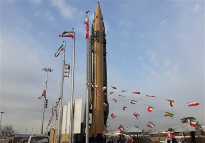  نمایش موشک‌های عماد و سجیل و پهپاد شاهد۱۳۶ در راهپیمایی ۲۲ بهمن 