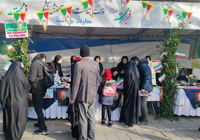  ارائه خدمات پزشکی و مشاوره‌ای در غرفه "فجر سلامت"/ ایران رتبه نخست منطقه در شاخص‌های سلامت 