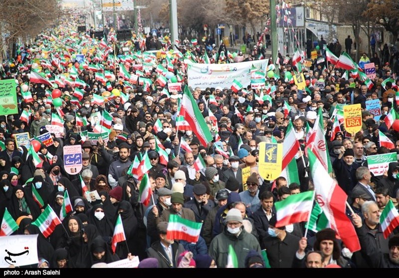 حضور پرشکوه مردم قزوین در راهپیمایی 22 بهمن + فیلم و تصاویر