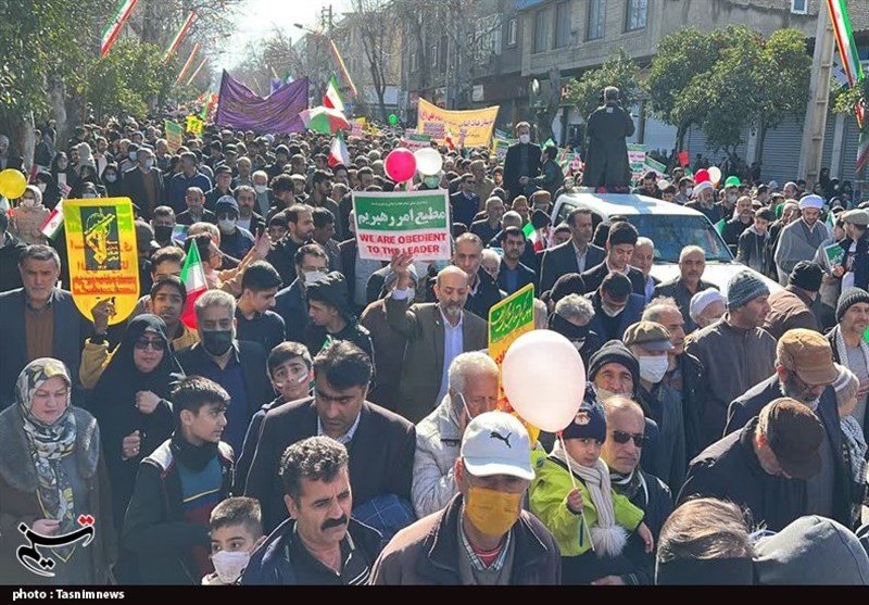 جلوه‌ای از حماسه حضور گلستانی‌ها در جشن 44 سالگی انقلاب ‌+ فیلم و تصاویر