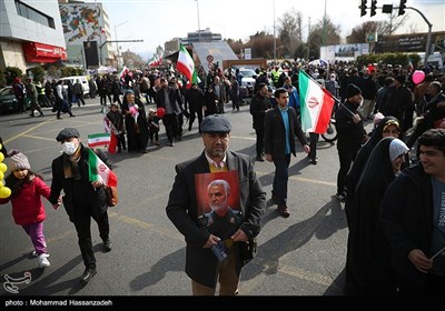 راهپیمایی 22 بهمن در تهران