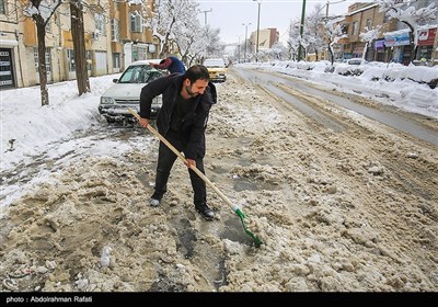 بارش برف در همدان