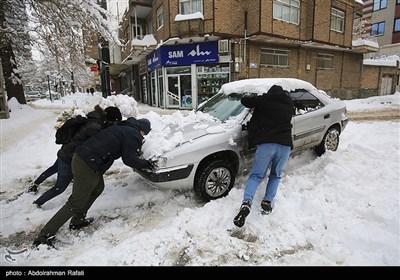 بارش برف در همدان