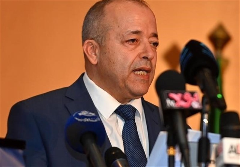 الجزایر: پاریس قصد تنش در روابط این کشور با تونس دارد