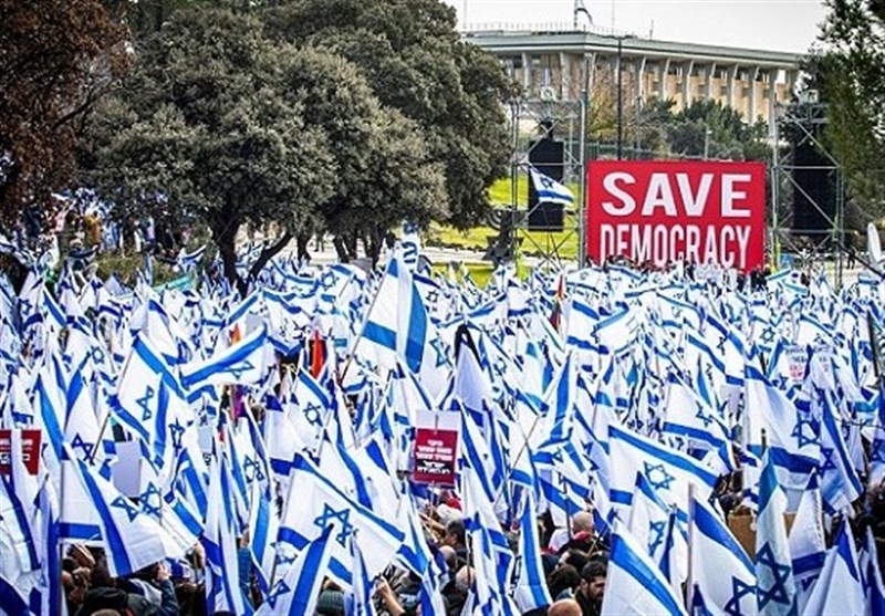 מחאות מתקרבות נגד היחלשות מערכת המשפט: שביתות והפגנה ליד בית נתניהו