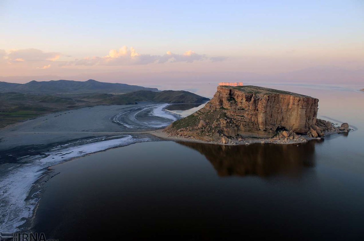 وسعت دریاچه ارومیه 90 کیلومتر افزایش یافت