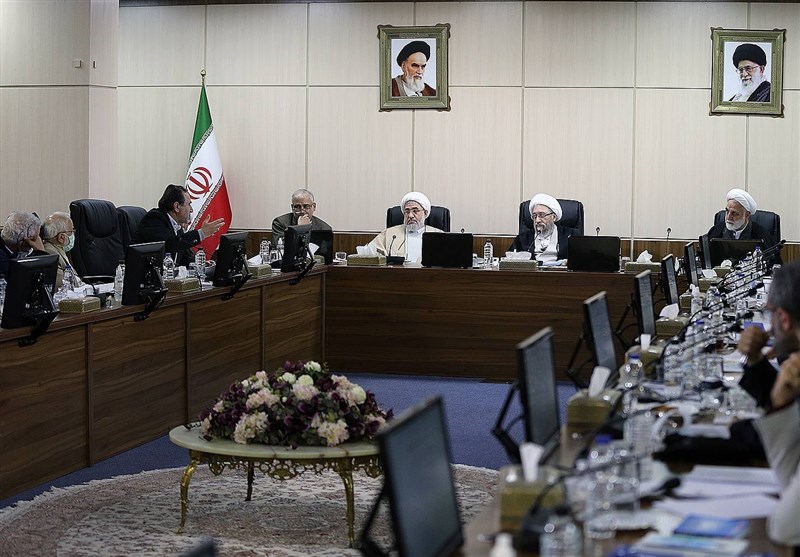 بررسی مصوبه اختلافی «الزام به ثبت رسمی معاملات اموال غیرمنقول» در کمیسیون حقوقی مجمع تشخیص