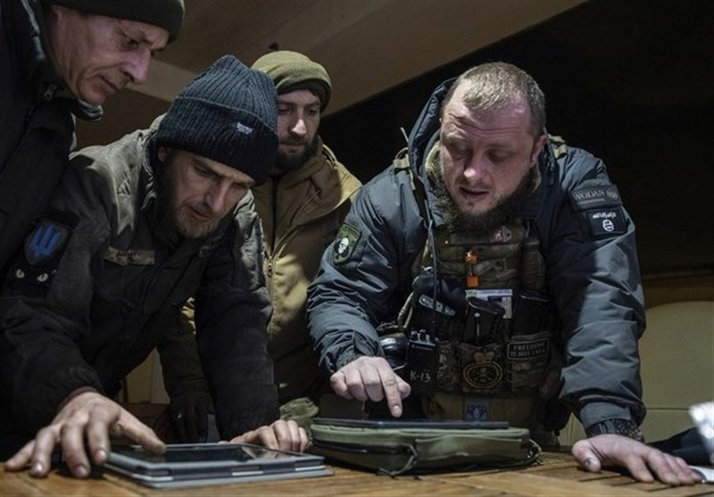 Ukrainian Commander Seen Wearing Daesh Patch, Raises Concerns of Extremist Links