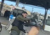 Israeli Soldiers Strip, Violently Beat Palestinian Child at Shuafat Checkpoint (+Video)