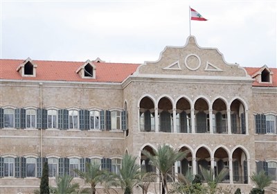 اختلافات و شکاف های موجود در داخل فراکسیون آزاد ملی لبنان