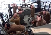 تصاویر مستند از قدرت‌نمایی نیروی دریایی سپاه در سواحل خلیج فارس/ قایق‌های تندرو بلای جان آمریکایی‌ها + فیلم