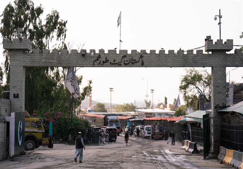 بازگشایی محدود گذرگاه مرزی «تورخم» بین افغانستان و پاکستان