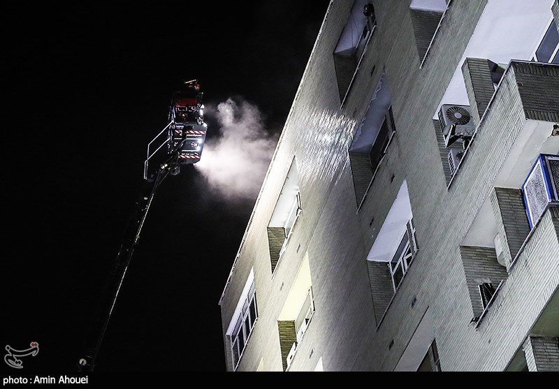 آتش‌سوزی در ساختمان 6 طبقه در کرمانشاه/ 10 نفر مصدوم شدند