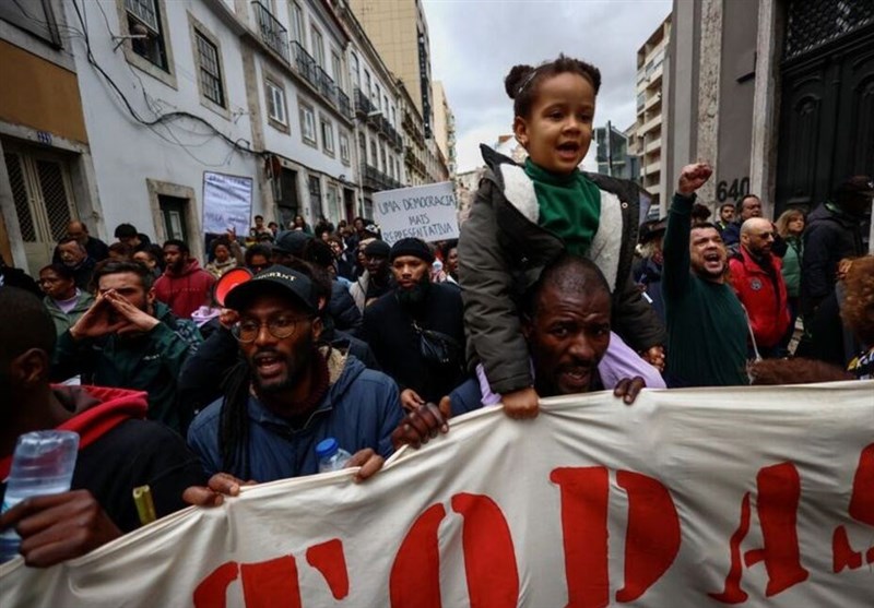 Thousands Protest in Portugal over Cost-of-Living Crisis