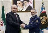 فرمانده کل ارتش در دیدار وزیر دفاع عراق: امنیت وارداتی نیست
