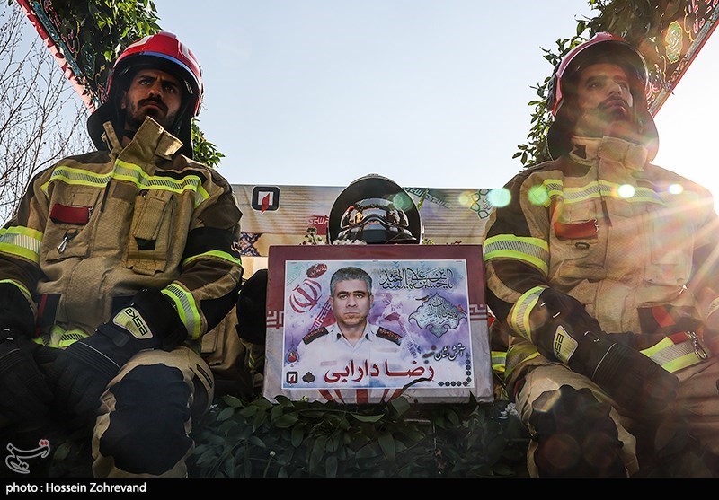 نقاشی جدید روح‌الامین به یاد آتش‌نشان شهید خیابان بهار+عکس