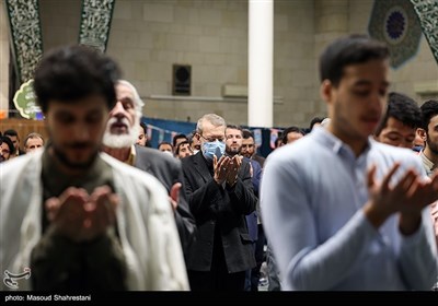 علی لاریجانی در مراسم ختم همسر شهید آیت الله مطهری در دانشگاه تهران