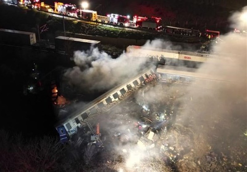 Greek Railway Workers Extend Strike over Train Crash