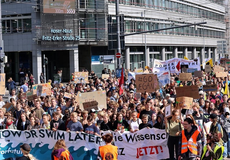 اعتصاب کارکنان حمل و نقل آلمان هم زمان با اعتراضات جنبش آب و هوا