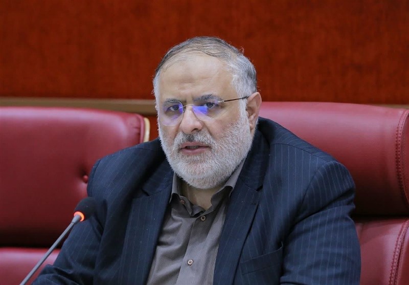 استاندار قزوین: با هیچ مدیری قرارداد دائمی نداریم