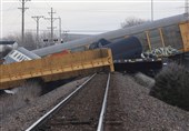 20 Cars of Norfolk Southern Cargo Train Derail in Ohio