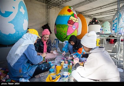 Giant Eggs Colored in Tehran Ahead of Nowruz