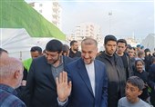 Iran’s FM Visits Quake-Hit Areas in Turkey