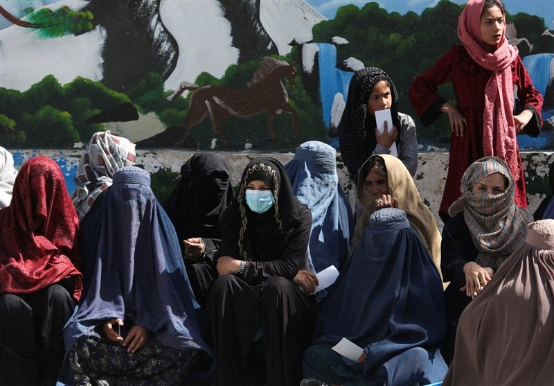 وزرای خارجه 23 کشور: تصمیمات محدود کننده علیه زنان افغانستان لغو شود
