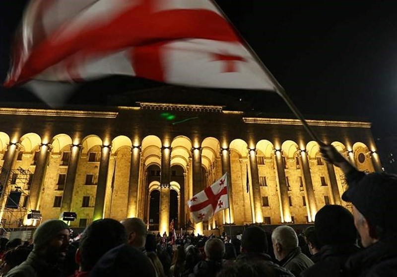 پس گرفتن لایحه جنجالی در پارلمان گرجستان/درخواست معترضان برای استعفای دولت