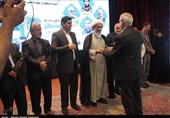 شهید شاخص، چهره‌های ماندگار و شهروند افتخاری در بوشهر معرفی شدند + تصویر