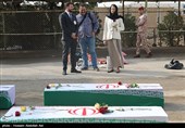 ورود پیکر مطهر 71 شهید به خاک ایران