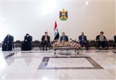 دیدار خانواده شهدای ایرانی با نخست وزیر عراق/ السودانی: ایران در تروریسم‌زدایی، کنار عراق بود