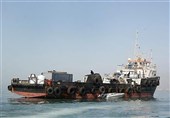 توقیف شناور حامل 160 هزار لیتر سوخت قاچاق ‌در خلیج فارس/ 8 خدمه بازداشت شدند