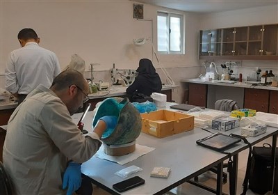 پژوهشگران ژاپنی اشیای تپه تاریخی بازگیر مینودشت را مرمت میکنند
