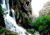 منطقه گردشگری آبشار آب سفید الیگودرز تعطیل شد + تصویر