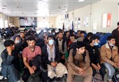 بازگشت مهاجرین افغان از ایران ادامه دارد