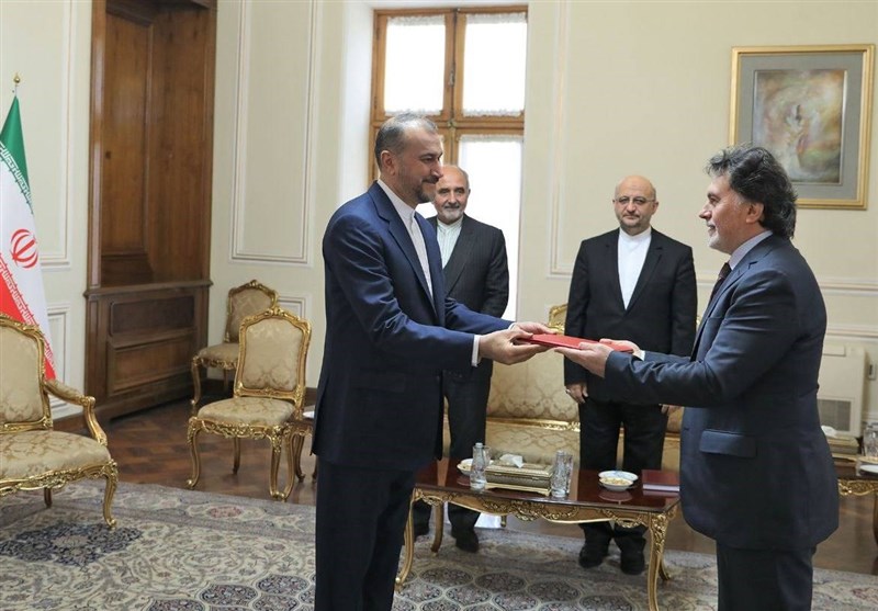 دیدار سفیر جدید ترکیه با امیرعبداللهیان