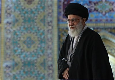  سخنرانی امام خامنه‌ای در حرم رضوی آغاز شد 