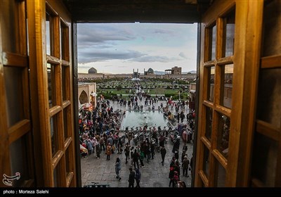 Isfahan Swarming with Nowruz Travelers