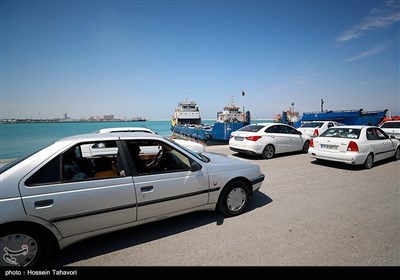 ورود و خروج مسافران از بندرگاه کیش