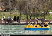 حضور مهمانان نوروزی در دریاچه کیو خرم آباد