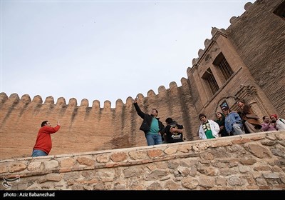 مسافران نوروزی در قلعه فلک الافلاک - لرستان