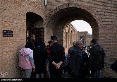 مسافران نوروزی در قلعه فلک الافلاک - لرستان