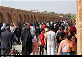 مسافران نوروزی در اصفهان