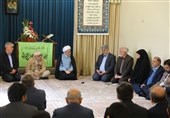 تاکید امام جمعه شیراز بر رشد تولید و سرمایه‌گذاری عمرانی