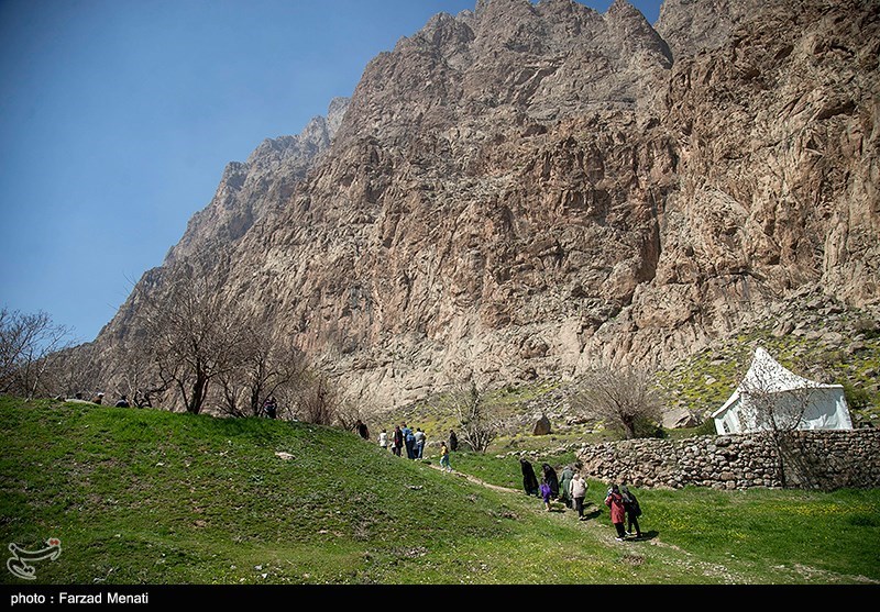 بازید یک میلیون و 100 هزار مسافر نوروزی از اماکن تاریخی کرمانشاه
