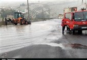 تخریب سیل‌بند مجاور مصلی شهر ایلام/خطر سیلاب و آبگرفتگی معابر جدی است