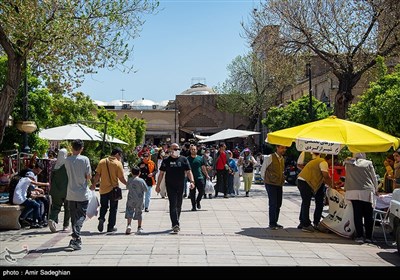 بازدید مسافرین نوروزی از مجموعه تاریخی زندیه - شیراز