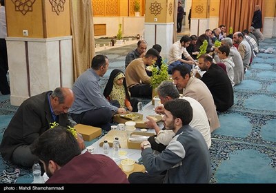 İran&apos;da iftar saatleri