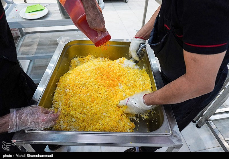 توزیع 50000 وعده غذایی بین شهروندان تهرانی توسط بسیج شهرداری تهران